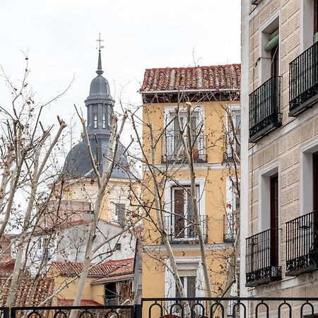 Precioso Piso En El Rastro By Bebalmy Apartment Madrid Bagian luar foto