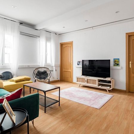 Precioso Piso En El Rastro By Bebalmy Apartment Madrid Bagian luar foto
