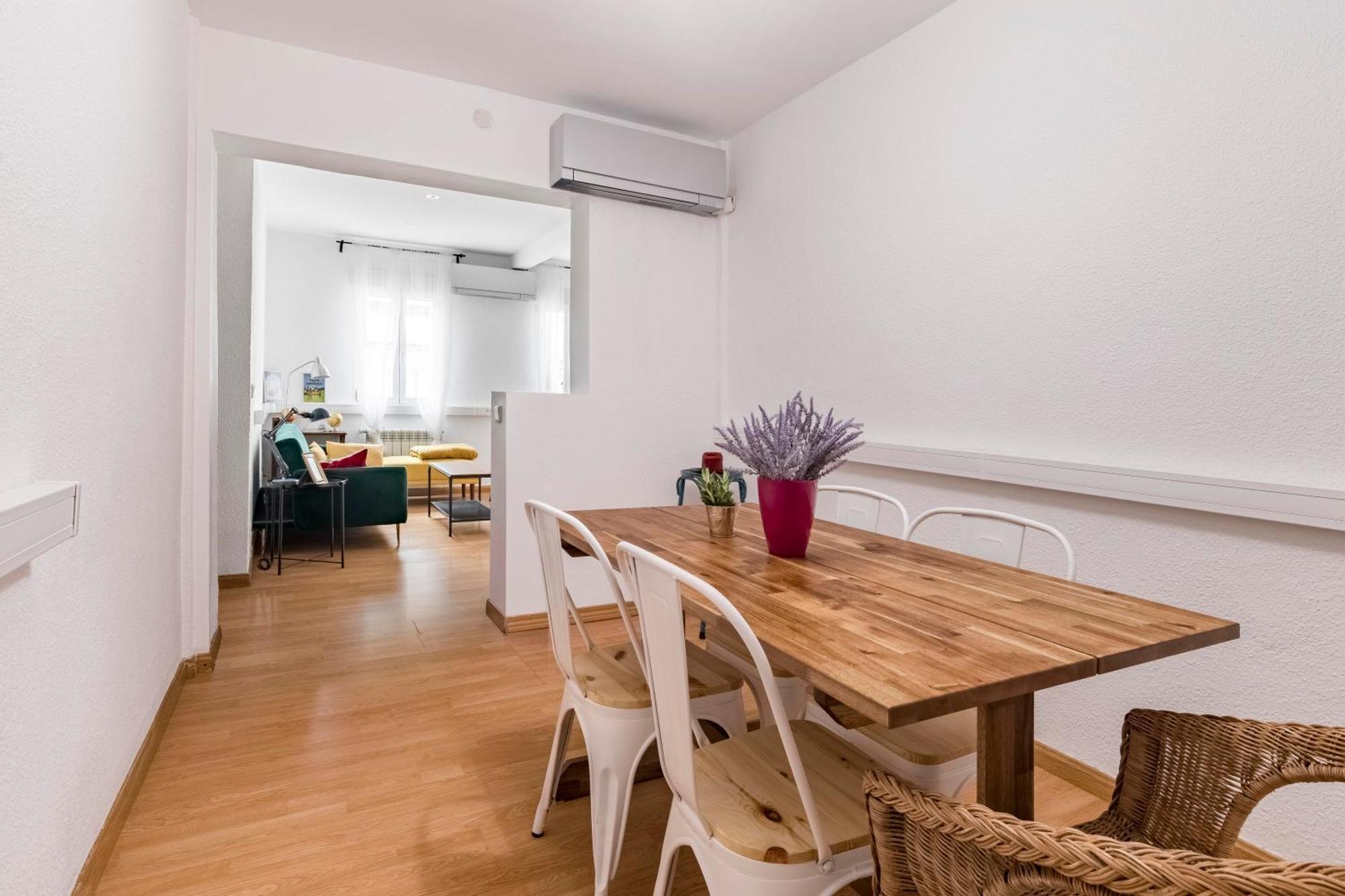 Precioso Piso En El Rastro By Bebalmy Apartment Madrid Bagian luar foto